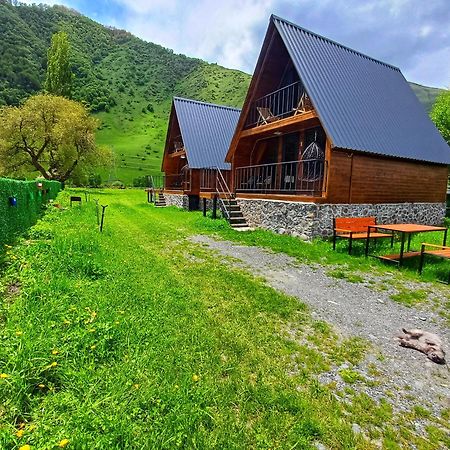 Panorama Cottages In Sno Екстериор снимка