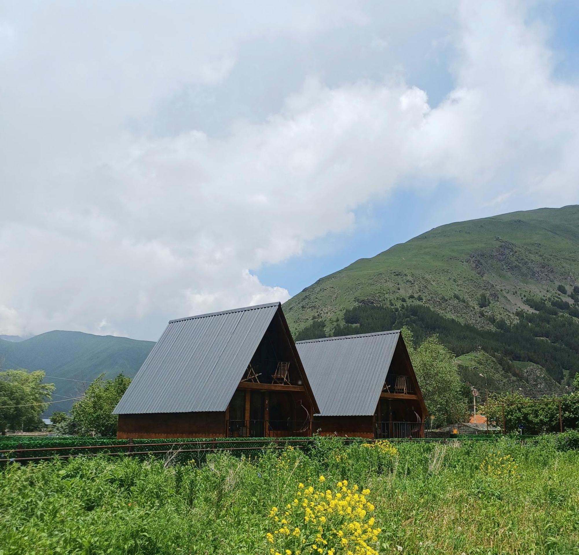 Panorama Cottages In Sno Стая снимка