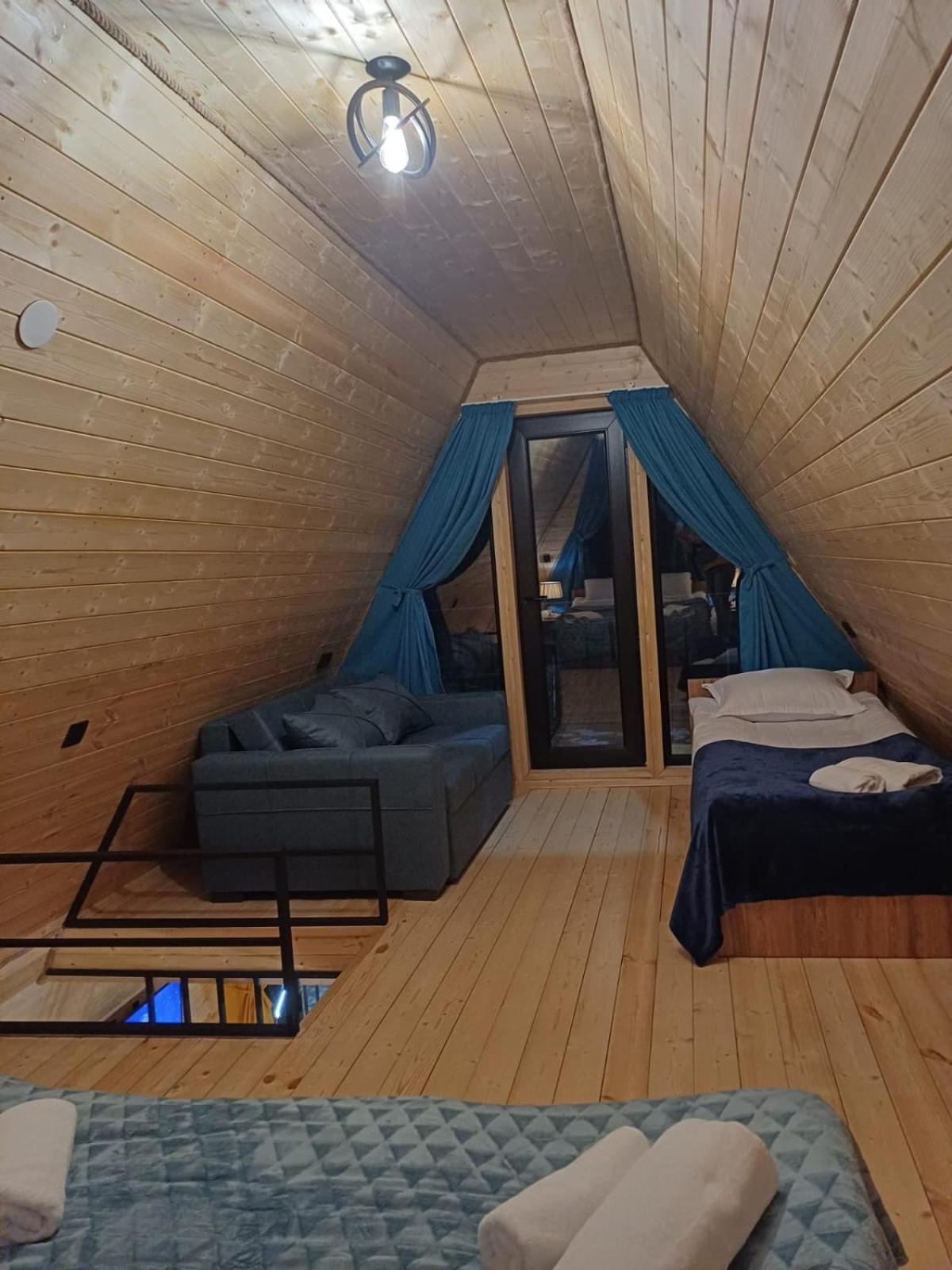 Panorama Cottages In Sno Екстериор снимка