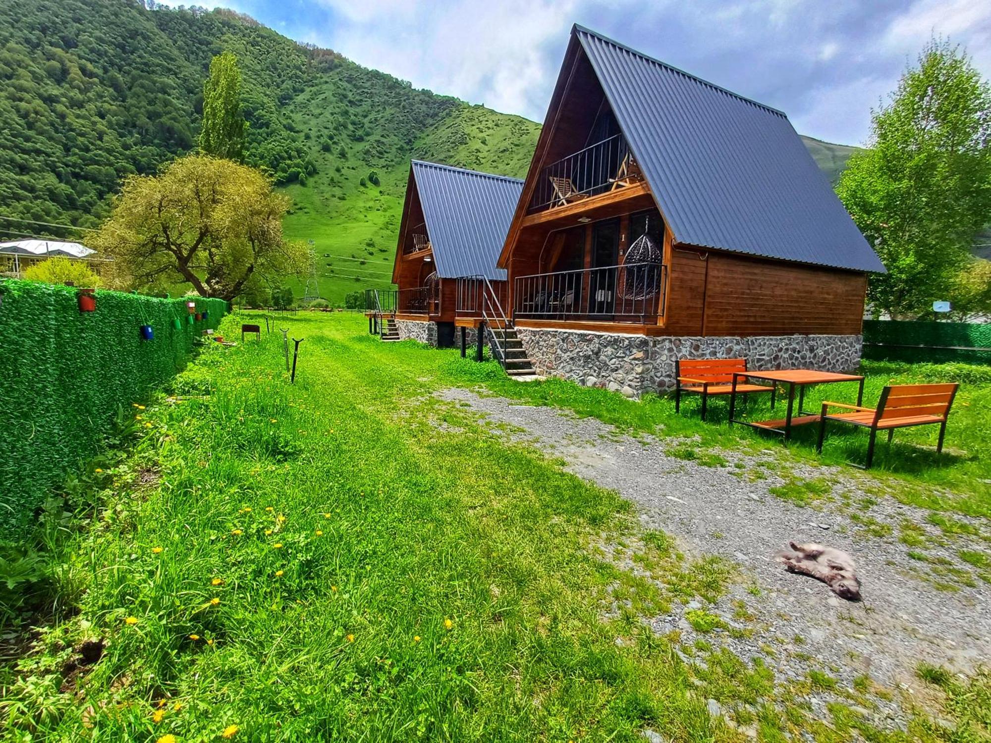 Panorama Cottages In Sno Екстериор снимка