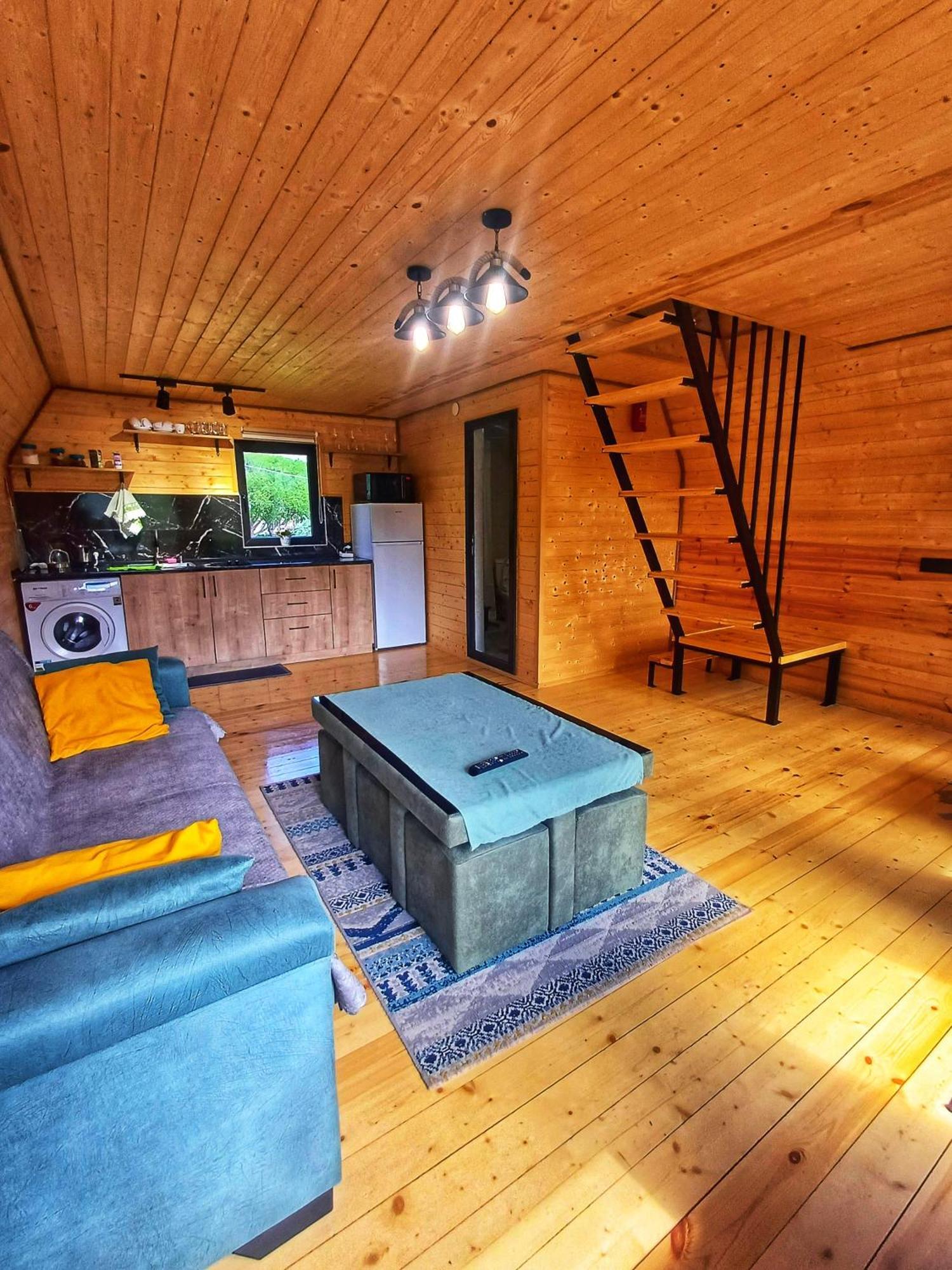 Panorama Cottages In Sno Екстериор снимка